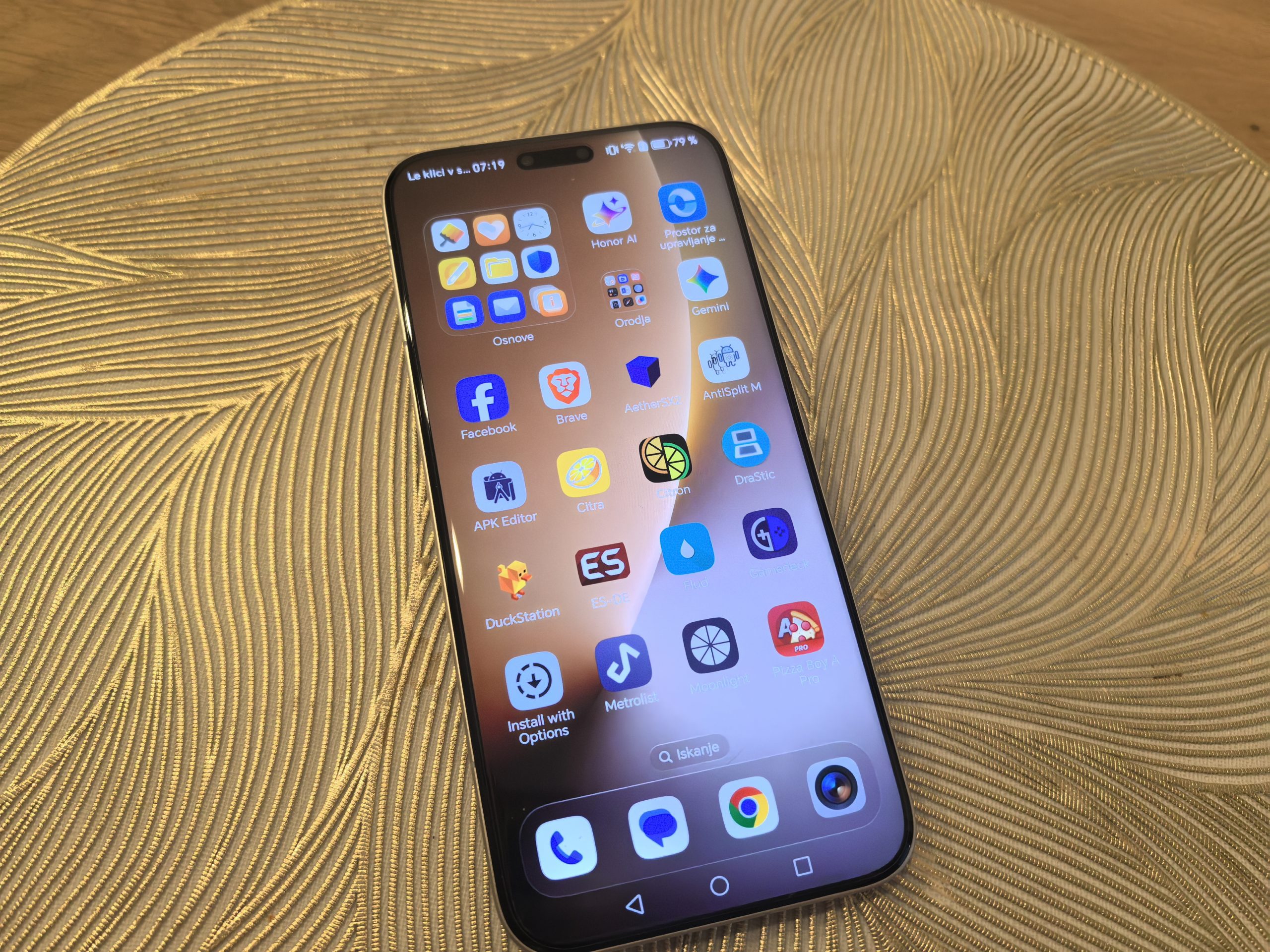 MagicOS 拥有全新的外观、更流畅的动画效果和新增功能……