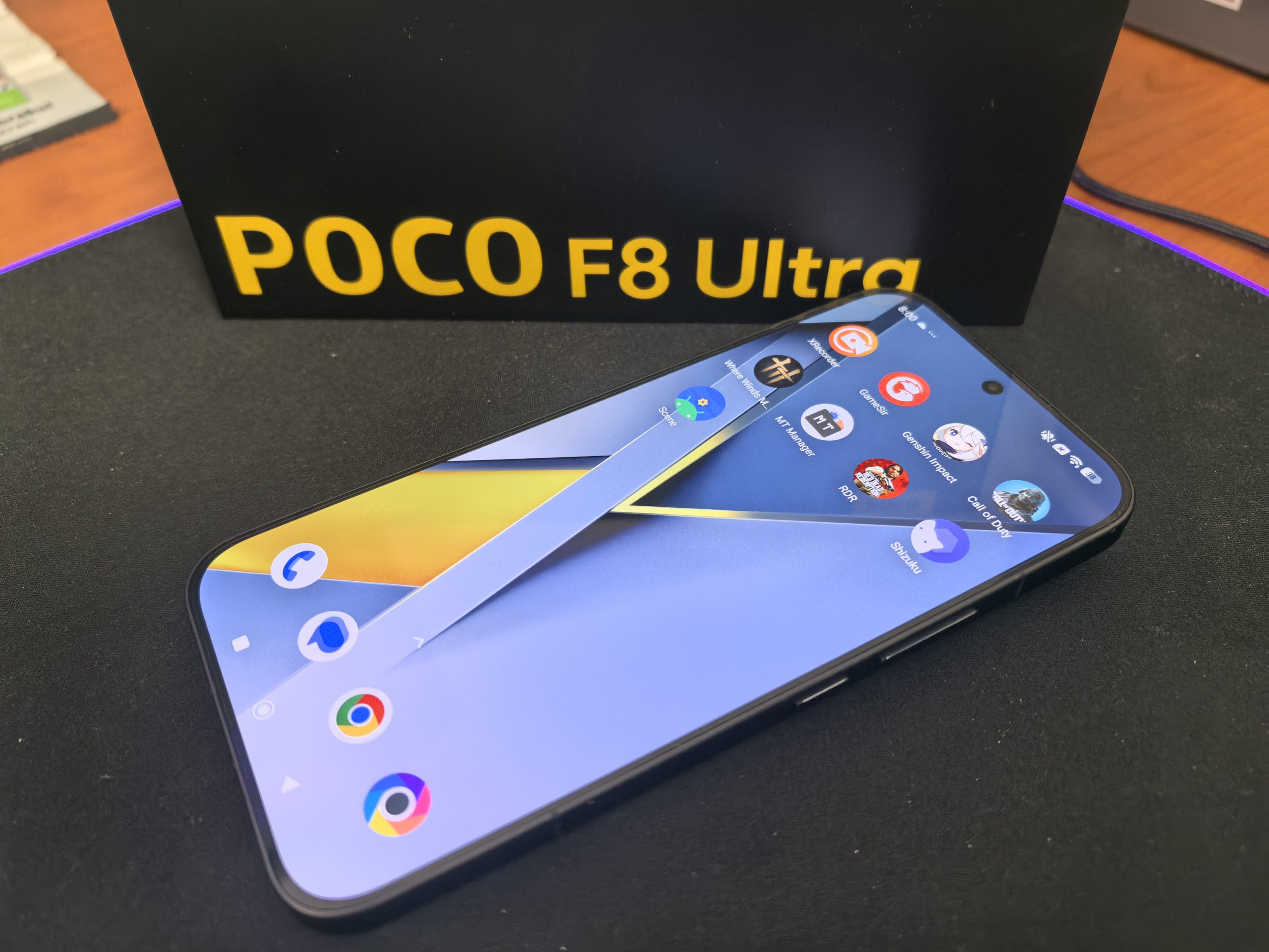 Baterija nije sjajna, iako ima kapacitet znatno iznad prosjeka (6500 mAh)