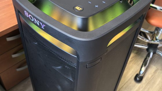 Sony ULT Tower 9AC nije za one koji vole tišinu. Doslovno će vas protresti nakon prvog uključivanja.